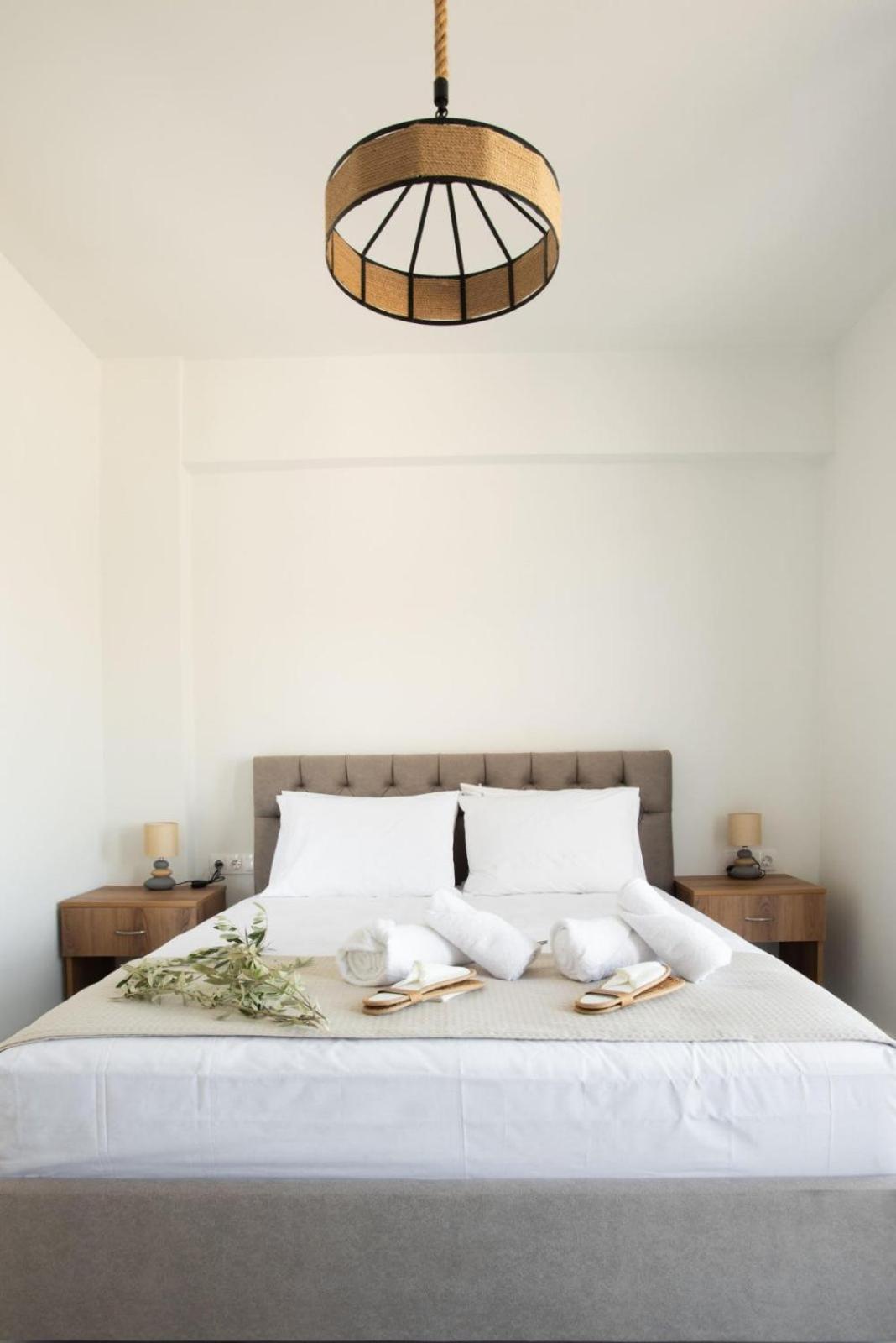 Three Charites Resort เกียโลวา ภายนอก รูปภาพ