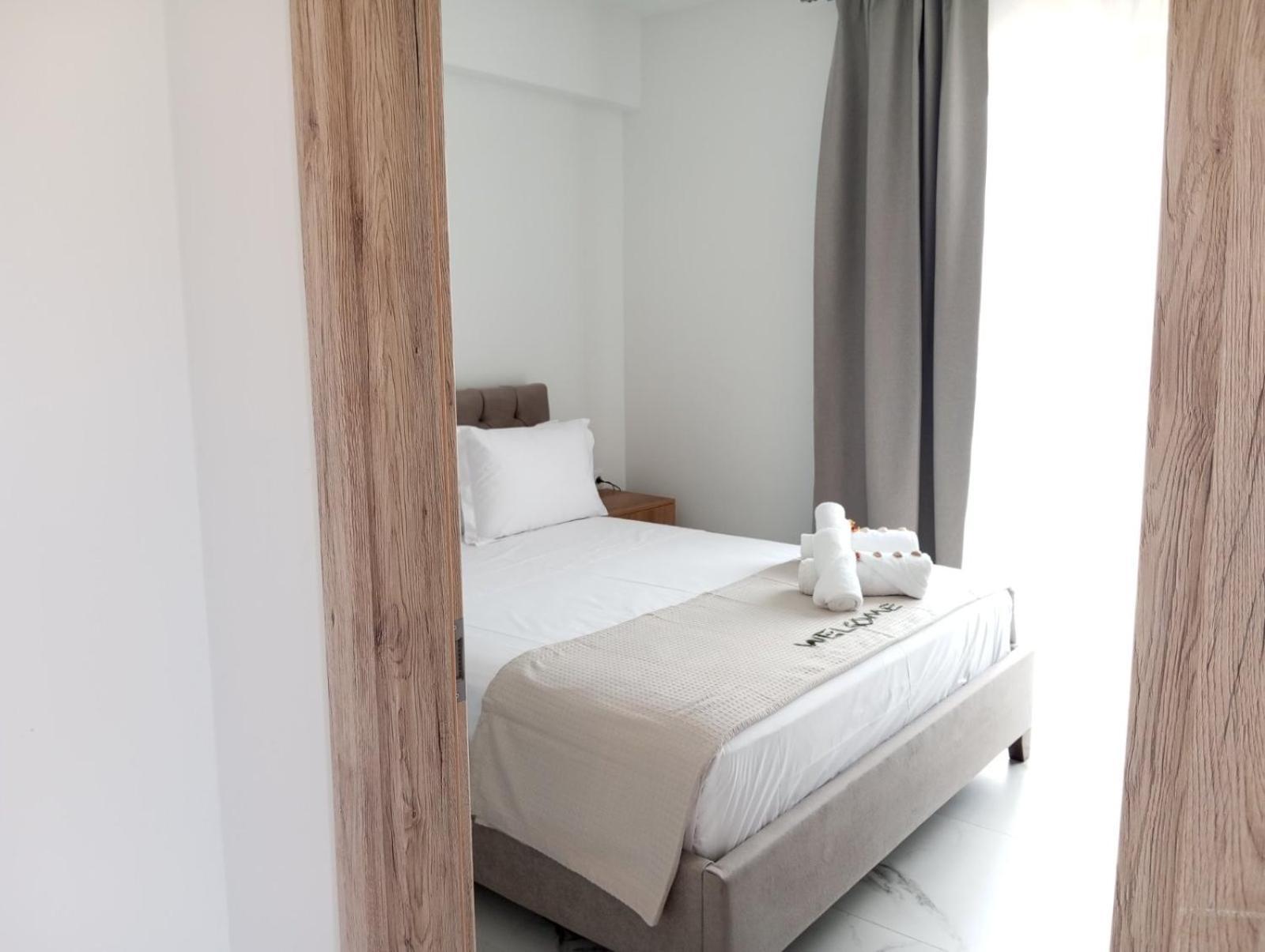 Three Charites Resort เกียโลวา ภายนอก รูปภาพ
