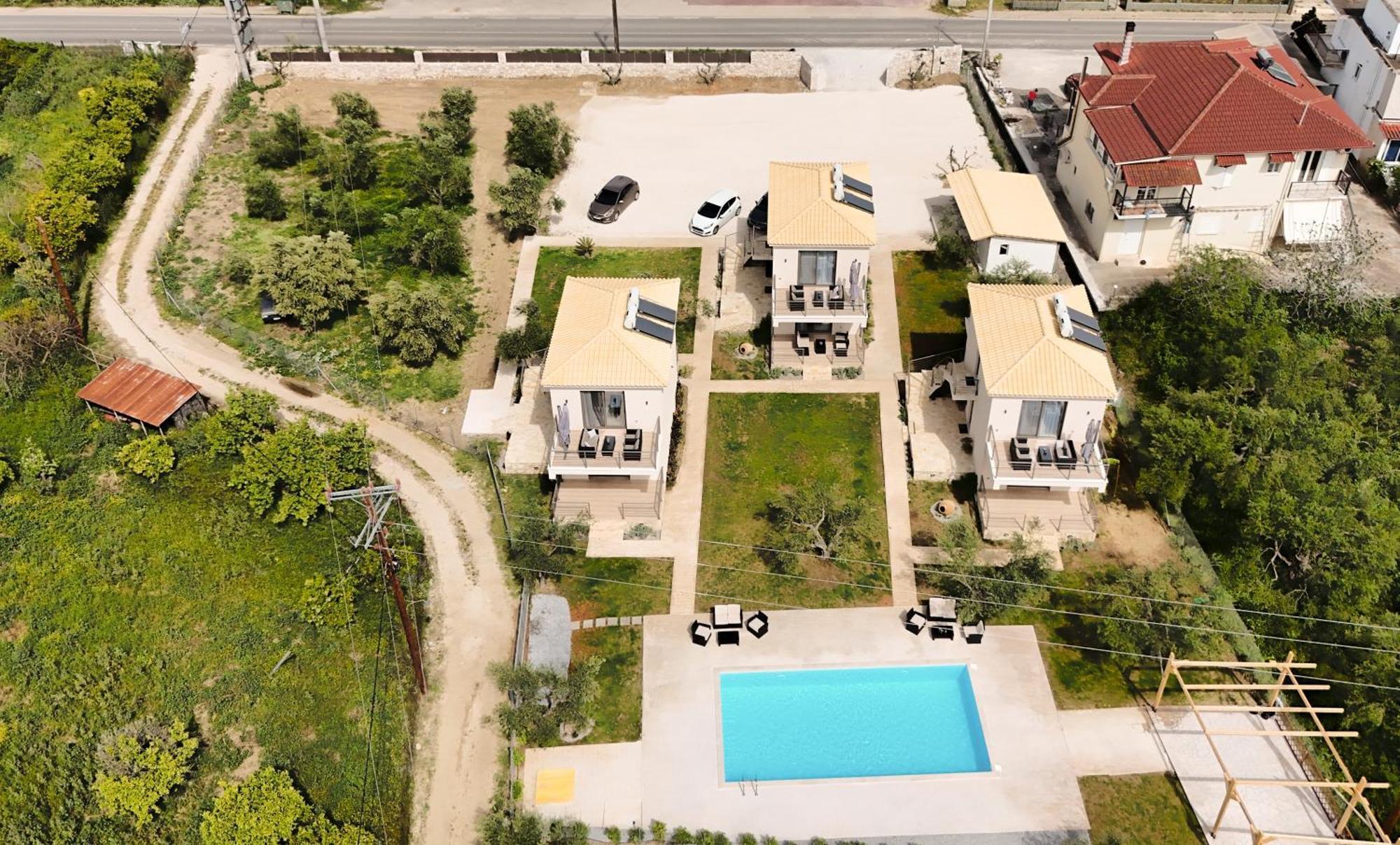 Three Charites Resort เกียโลวา ภายนอก รูปภาพ